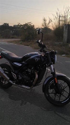 Bike Brake Lever Explained | Smoothness & Control 👍 #trendingshorts #ytshorts #triumph