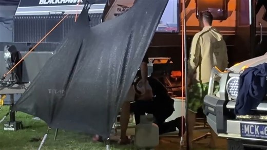 Two people seriously injured by gas bottle explosion