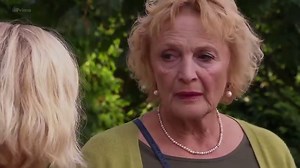 Co se zase stalo? 🙈😲 Všechny odvysílané díly seriálu Slunečná ☀️ sledujte zdarma na našem webu 👉 bit.ly/primaSLUNEČNÁ | Slunečná