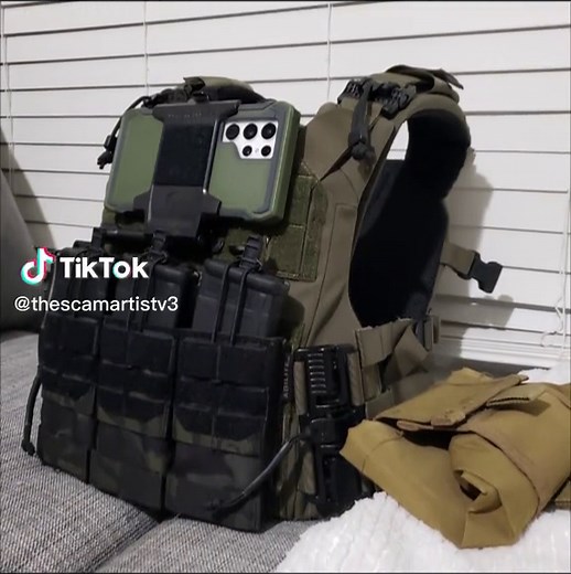 A closer look at my juggernaut case setup for my s22 ultra #civilianoperator #foryou #xyzbca #cod #mw2 #k19 #platecarrier #balistichelmet #aesthetic #milsim #airsoft #agilitetactical #tactical #garandthumb #flanneldaddy #patrickbateman #operator