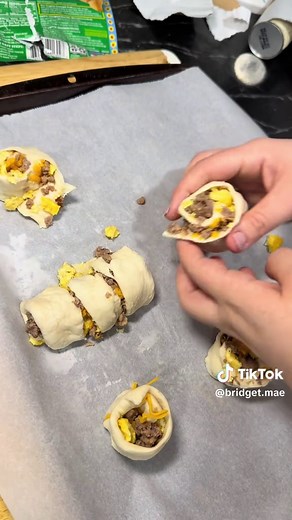 Easy Sausage Pinwheels Recipe for Breakfast