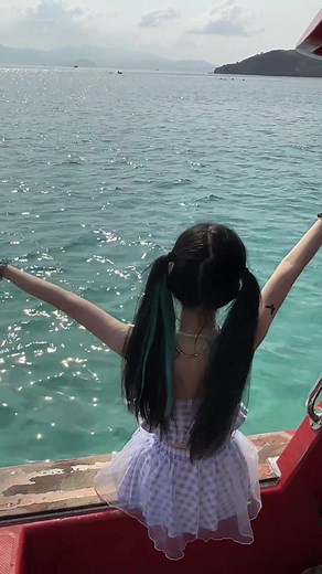 Leaving is always the most fun thing to do 🛫 #travelvlog #KeepLovingRunningToTheMountains #BravePeopleFirstEnjoyTheWorld