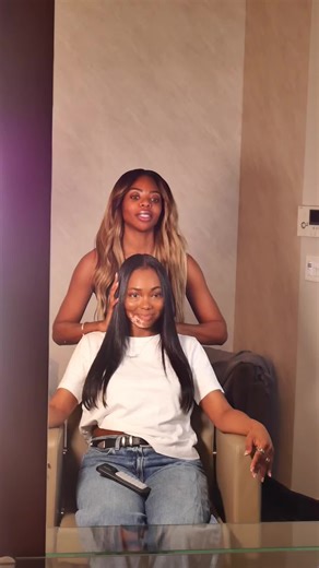 Seamless, sleek, and undetectable ✨ Our EBExtensions Seamless Clip-Ins lay super flat, giving you a natural blend with no bulk—even in a ponytail. She’s wearing 22” High-Quality Straight, perfect for adding fullness and length while keeping it lightweight and flawless. SHOP EBExtensions.com #clipins #seamlessclipins #ukhairstylist #dmvhairstylist #rawhair