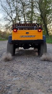 Putting the Cross RC EMO JT4 through it's paces! Check out my full review on my YouTube channel, link in Bio. 👍📺 ⬇️💲Disounts💲⬇️ @fmsmodel2007 - $5 off Accessories code DoURC @littleguyracingparts - 10% off code DOURC10 @rcawd_official - 5% off code DoURC Overlander Batteries- 5% off code DOURC5 WIN my RC's Here: https://raffall.com/dourc #rc #jeep #truck #rctruck #rccrawler #crossrc | Rob Devine