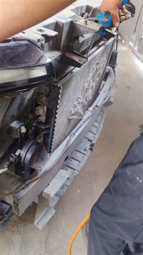 AVOID OVERHEATING! The Right Way to Wash Your Radiator Fins