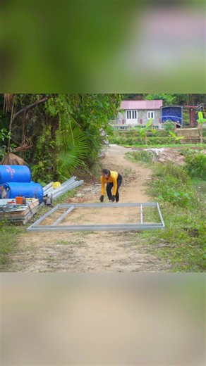 Building a Bushcraft Shelter in Your Garden