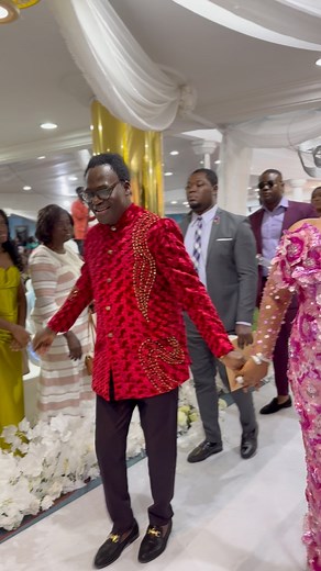 Mother and father of the bride😍😍 #weddinginspo #weddinggoals #motherofthebride #fatherofthebride #weddingmoments | Kele