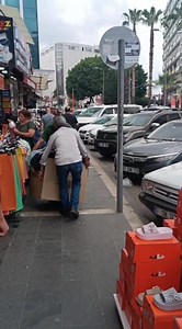 1.4M views · 19K reactions | Büyükşehir Zabıta ekipleri Güney Adana Hastanesi önü ve çarsı merkezinde kaldırım işgallerine yönelik çalışma yaparak, uyarılara aldırış etmeyenlerin malzemelerini topladı. | Adana24.com | Facebook