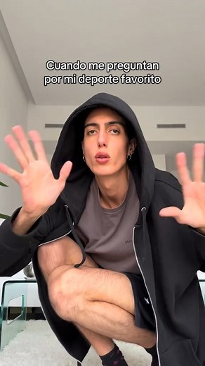 Claramente bb #runway #runwaywalk | Alvaria Martínez