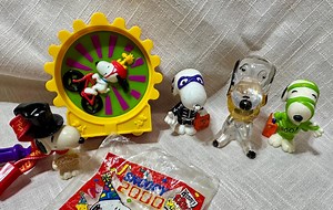 Lot of Vintage Snoopy Figurines-snoopy Toys - Etsy