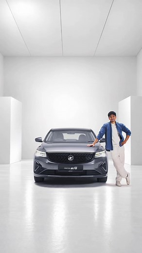 We all have different sides to us. Ada masa kejar impian, ada masa just sit back and appreciate what we have. Different sides, different moments - still me. One S70. Two ways to experience. @Proton Cars #PROTONS70 #TwoWaystoExperience #PROTON