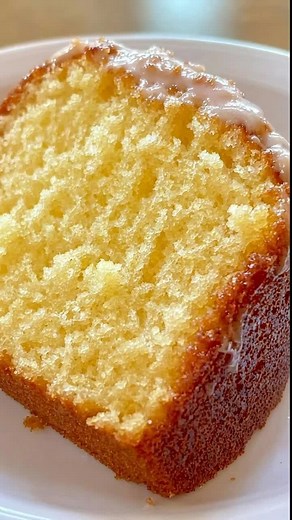 Moist Glazed Lemon Pound Cake Recipe