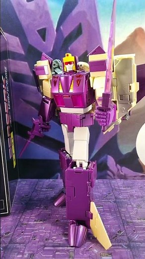 FansToys FT-21 Berserk - Transformers Blitzwing in masterpiece scale - first look