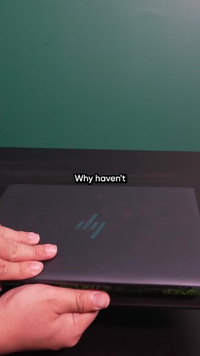 The worst laptop we want to see succeed - Hp Spectre Fold
