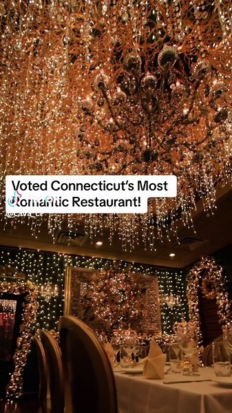 Connecticut’s most romantic restaurant!!!❤️#ctrestaurants #cteatsout #fyp #ct #ctdining #interiordesign #connecticutlife #ctfood #cteats #restaurant #connecticut #southington #winterwonderland