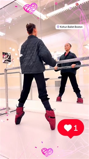 Koltun Ballet Boston on Instagram: "Our beautiful Koltun Ballet Boston senior student @camryn.ballerina ❤️ is wearing @blochdanceusa warmup booties for her private lessons with Alexandra Koltun @irinamaxemma 💞 Winter ❄️ Boston 2026 @koltunballetboston #koltunballetboston #ballet #balletschool #dance #ballerinalife"