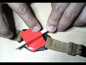 DIY : Open the back of a watch with this simple technique - Duct tape