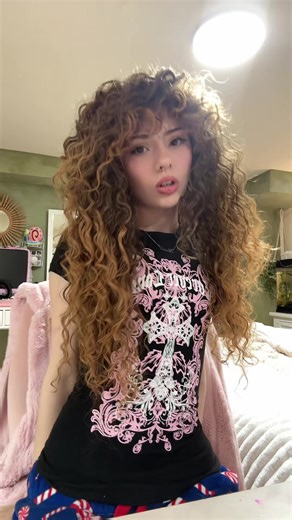 koirine√ (@bugs_bunny2199)’s video of Make Up