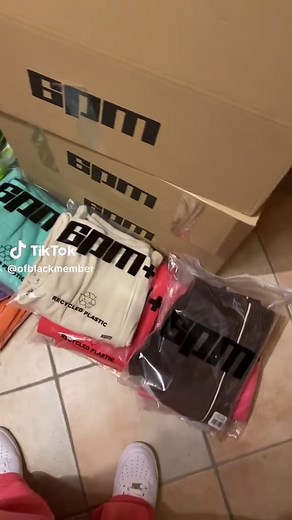 Wurden bei euch auch Sachen vertauscht Größen usw und habt ihr alles bekommen was ihr wolltet oder seit ihr leer ausgegangen #6pm #ashraf #6pmseason #6pmcontent #6pmsale #6pmcontent