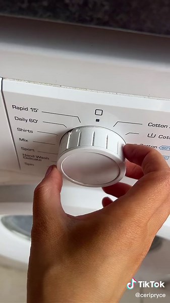 Bold Spring Awakening Laundry Powder: A Fresh Washing Experience