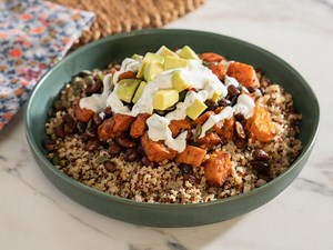 Quinoa, Sweet Potato and Black Bean Bowls with Yogurt Dressing