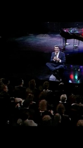 152K views · 7.8K reactions | On voit ici la grande complicité entre Gilbert Bécaud et son public auquel il s’adressait constamment pendant ses tours de chant. Magnifique et émouvant. "Mon père à moi" (Bécaud/ Amade). Vidéo complète ici : https://youtu.be/ow2K-pl-Ggg?si=92HuoOEm1WPZjLX4 | Gilbert Bécaud | Facebook