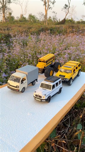 Tiny Vs Huge Remote Control Cars - Jump Battle! 🚙⚡️