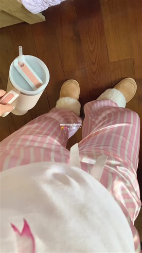 Morning Diaries: Productive Morning Routine for a Girly Aesthetic