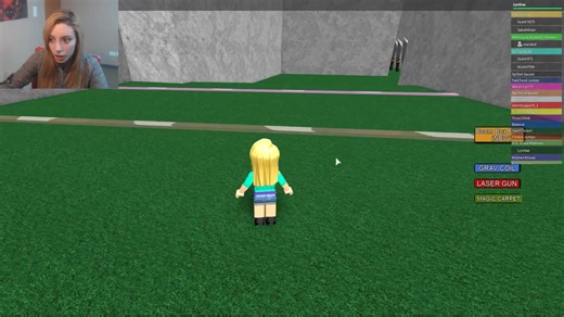 Escapa del McDonald's en Roblox con Lina