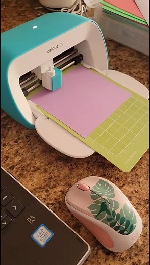 Fiesta centerpiece #pintrestinspired #diycrafts #dollartree #dollartreediy #partydiy #dollartreecrafts #fiestaparty #fiestadiy #papelpicado #25th #diy