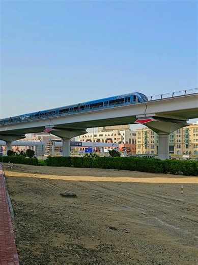 Dubai Metro: Operating Times and Insights