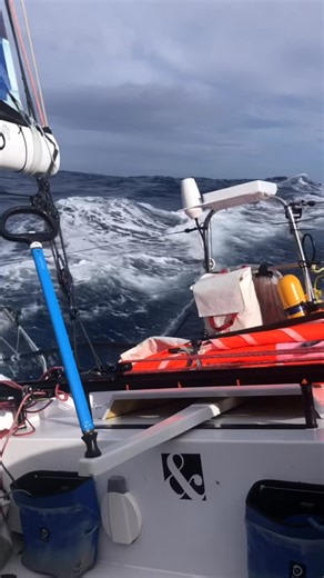 Gaëtan Thomas on Instagram: "En route vers la baston! On fera moins les malins dans quelques heures, on se prépare à du 40-50 noeuds de vent. Tout va bien à bord du bateau, on remonte des places au classement mais ça ne veut pas dire grand chose pour l’instant car la route est encore longue. On vous embrasse ! @assoclass40 @transatcafelor @oceanconnect_2026 #edlighting"