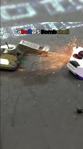 [Robot battle arena] - Cobalt VS Bombshell