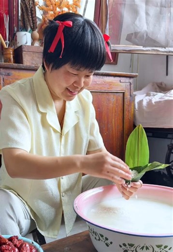 Sticky Rice Dumplings Recipe with Red Dates