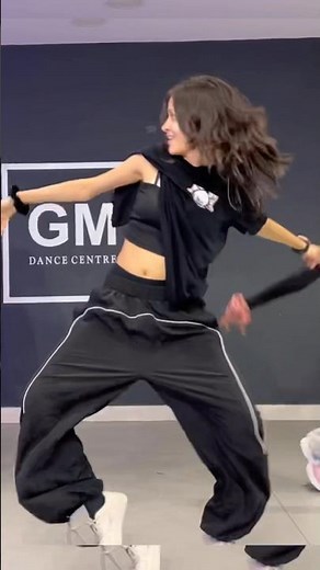 payal🔥| Akshita Goel | #youtubeshorts #akshitagoel #dance #dancer #trendingshorts #gmdancecentre