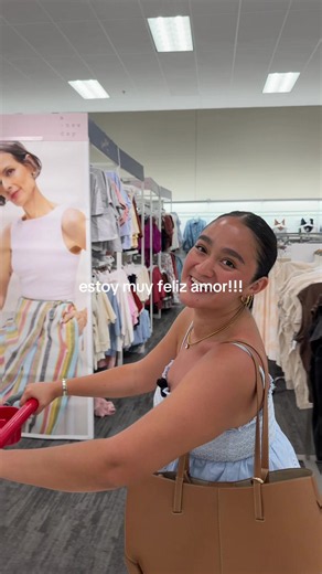 Mi mejor vez… se viene target vlog!!! Mas en mi ig: andrea_mtzf #andymtz #andreamtz #target #estoymuyfeliz #humor
