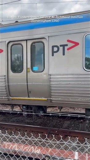 Flinders Street Service At Richmond Junction