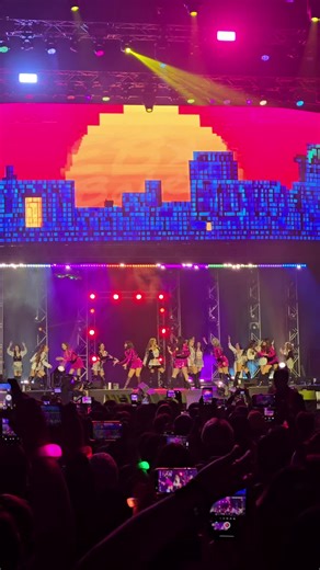 THE ICONIC SHOWDOWN! EB BABES VS SEXBOMB #ebbabes #sexbomb