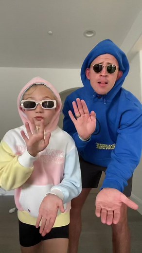 Everleighs def carrying this dad daughter duo | labrant family