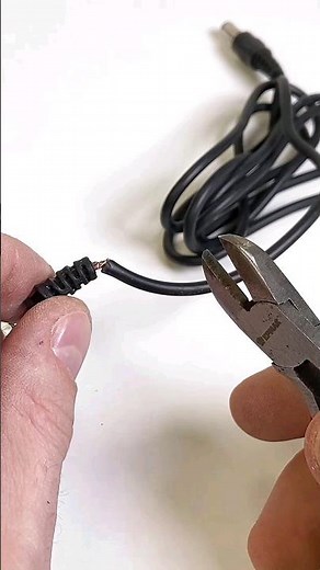How to fix a broken cable quickly and reliably! #shorts