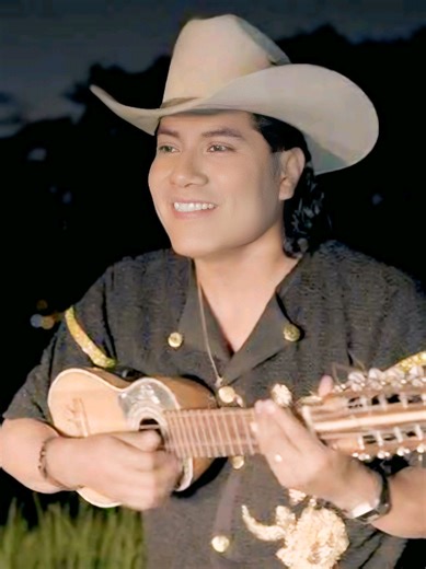 Angel Guaraca y el Carnaval Ecuatoriano