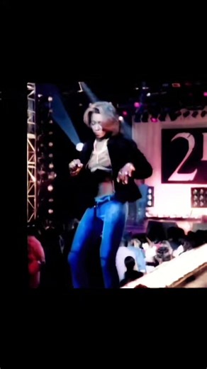 tupac Shakur how do you want it live concert All eyes on me remix 2pac #tupac #tupacshakur #alleyesonme #2pactopsongs #trending