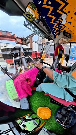 mengemudi LODER LISTRIK #loder #wheelloader #alatberat #shortvideo