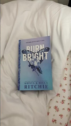 Lets see how many pages I can read in 1 hour as a fast reader! 📖🕰️#readingvlog #booktube #booktok