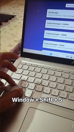 Laptop me screenshot kaise le // How to take screenshot in laptop #laptops #shortcut