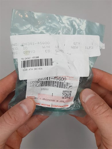 💯Шестерня 4-четвертої передачі SUZUKI 24341-45G00 SUZUKI LT-R450 QUAD RACER 🔥Оригінальні запчастини для Японської четвірки🔥 У нас в магазині ти можеш придбати оригінальні запчастини брендів: ✅Yamaha ✅Honda ✅Suzuki ✅Kawasaki та ін. Також тюнінг елементи на Японську четвірку та інших. З питань та замовлень у Direct/Viber #suzukimoto #suzukioem #suzuki #suzukiltr450