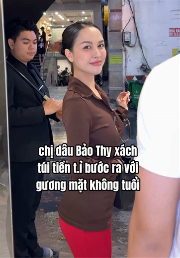 Bảo Thy và Gương Mặt Không Tuổi: Sự Lựa Chọn Hoàn Hảo