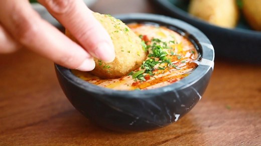 Rediscover the joy of cooking with Kenwood. Our Kebbe Maker attachment makes preparing a beautiful plate of Kebbe easier than ever before. لتفاجئي ضيوفك بطبق الكبة الشهي وسريع التحضير مع ال Chef XL Titanium! | Kenwood