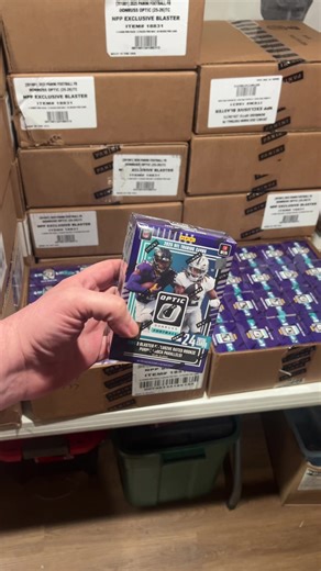 OPENING NFL SPORTS CARDS PULLING DOWNTOWNS AND UPTOWNS #nfl #panini #localcardshop #sportscards #football