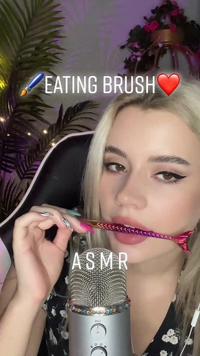 Alina Beskrovna ASMR: Gritos de Brochas y Sonidos